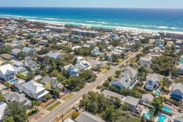 Destin, Florida 32541, 6 Bedrooms Bedrooms, ,5 BathroomsBathrooms,Residential,For Sale,Barracuda,866993