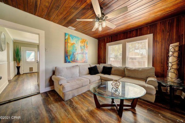 Panama City, Florida 32401, 3 Bedrooms Bedrooms, ,2 BathroomsBathrooms,Residential,For Sale,East,867079