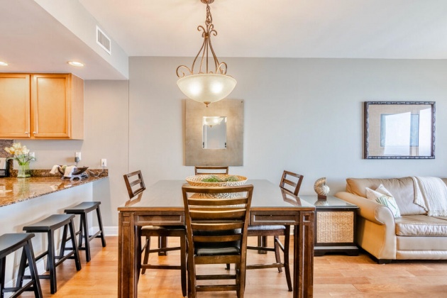 Panama City Beach, Florida 32413, 2 Bedrooms Bedrooms, ,2 BathroomsBathrooms,Residential,For Sale,Front Beach,867115