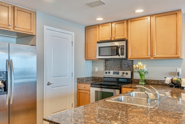 Panama City Beach, Florida 32413, 2 Bedrooms Bedrooms, ,2 BathroomsBathrooms,Residential,For Sale,Front Beach,867115