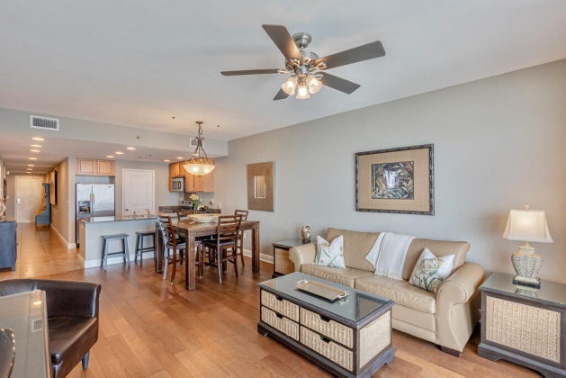 Panama City Beach, Florida 32413, 2 Bedrooms Bedrooms, ,2 BathroomsBathrooms,Residential,For Sale,Front Beach,867115