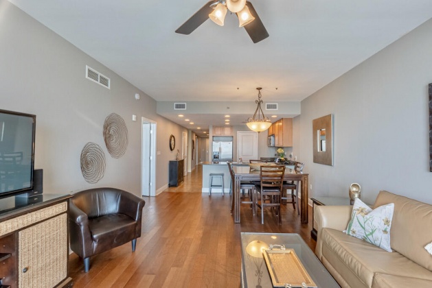 Panama City Beach, Florida 32413, 2 Bedrooms Bedrooms, ,2 BathroomsBathrooms,Residential,For Sale,Front Beach,867115