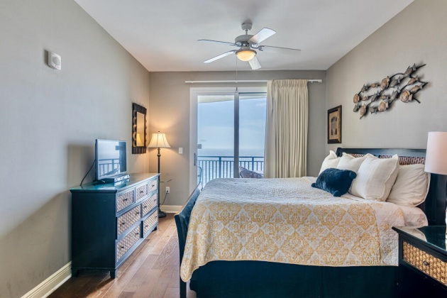 Panama City Beach, Florida 32413, 2 Bedrooms Bedrooms, ,2 BathroomsBathrooms,Residential,For Sale,Front Beach,867115