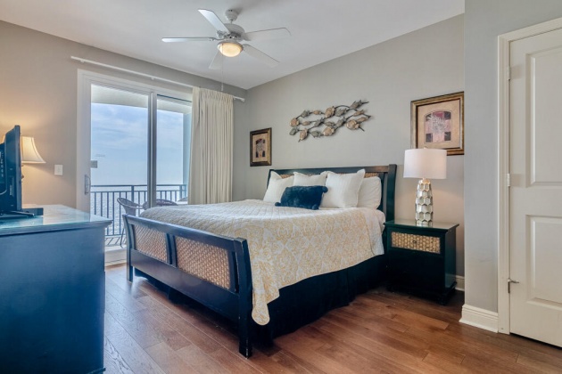Panama City Beach, Florida 32413, 2 Bedrooms Bedrooms, ,2 BathroomsBathrooms,Residential,For Sale,Front Beach,867115