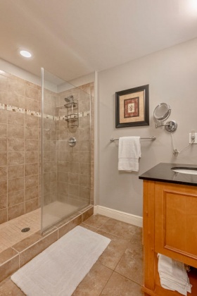 Panama City Beach, Florida 32413, 2 Bedrooms Bedrooms, ,2 BathroomsBathrooms,Residential,For Sale,Front Beach,867115