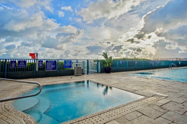 Panama City Beach, Florida 32413, 2 Bedrooms Bedrooms, ,2 BathroomsBathrooms,Residential,For Sale,Front Beach,867115