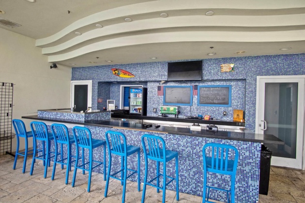Panama City Beach, Florida 32413, 2 Bedrooms Bedrooms, ,2 BathroomsBathrooms,Residential,For Sale,Front Beach,867115