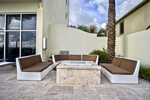 Panama City Beach, Florida 32413, 2 Bedrooms Bedrooms, ,2 BathroomsBathrooms,Residential,For Sale,Front Beach,867115