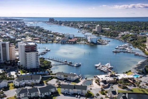 Destin, Florida 32541, 4 Bedrooms Bedrooms, ,4 BathroomsBathrooms,Residential,For Sale,Harbor,840194