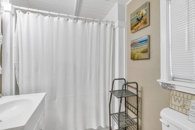 Miramar Beach, Florida 32550, 6 Bedrooms Bedrooms, ,4 BathroomsBathrooms,Residential,For Sale,Daytona,867368