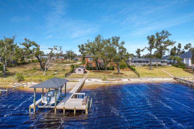 Panama City, Florida 32401, 6 Bedrooms Bedrooms, ,6 BathroomsBathrooms,Residential,For Sale,Cove Terrace,867434