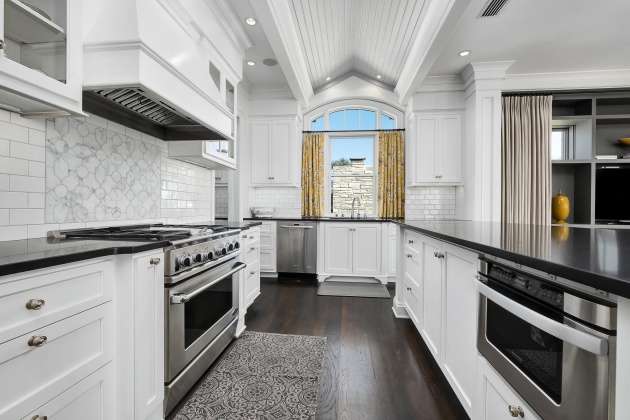 Panama City, Florida 32401, 6 Bedrooms Bedrooms, ,6 BathroomsBathrooms,Residential,For Sale,Cove Terrace,867434