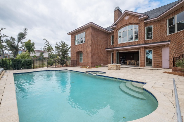 Panama City, Florida 32401, 6 Bedrooms Bedrooms, ,6 BathroomsBathrooms,Residential,For Sale,Cove Terrace,867434