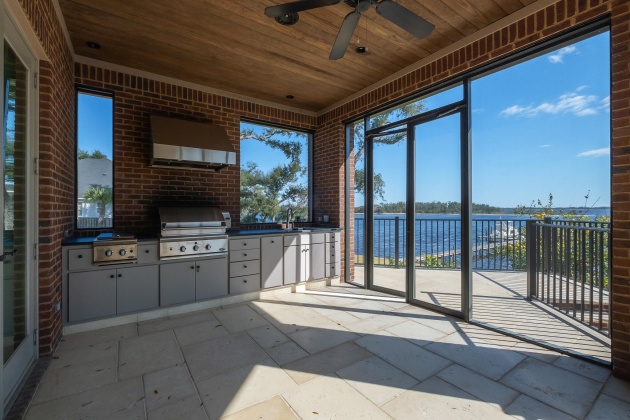 Panama City, Florida 32401, 6 Bedrooms Bedrooms, ,6 BathroomsBathrooms,Residential,For Sale,Cove Terrace,867434