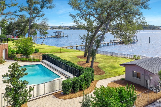 Panama City, Florida 32401, 6 Bedrooms Bedrooms, ,6 BathroomsBathrooms,Residential,For Sale,Cove Terrace,867434