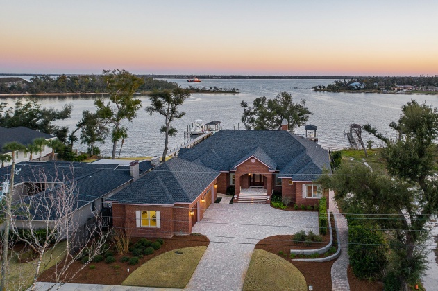 Panama City, Florida 32401, 6 Bedrooms Bedrooms, ,6 BathroomsBathrooms,Residential,For Sale,Cove Terrace,867434