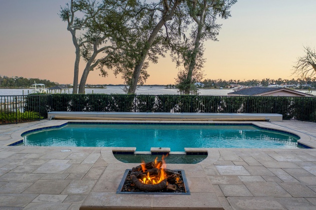 Panama City, Florida 32401, 6 Bedrooms Bedrooms, ,6 BathroomsBathrooms,Residential,For Sale,Cove Terrace,867434