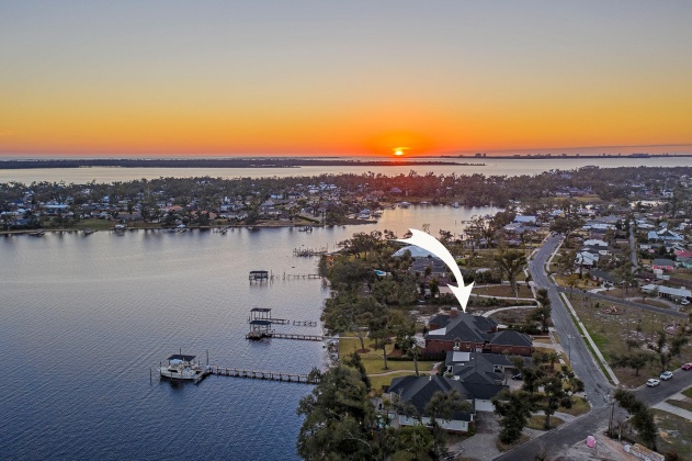 Panama City, Florida 32401, 6 Bedrooms Bedrooms, ,6 BathroomsBathrooms,Residential,For Sale,Cove Terrace,867434