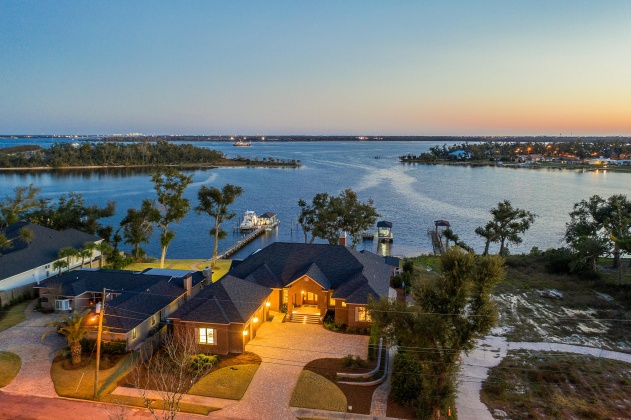 Panama City, Florida 32401, 6 Bedrooms Bedrooms, ,6 BathroomsBathrooms,Residential,For Sale,Cove Terrace,867434