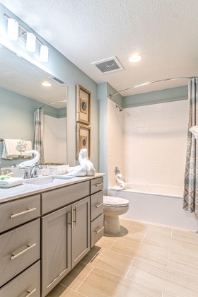Panama City Beach, Florida 32413, 1 Bedroom Bedrooms, ,2 BathroomsBathrooms,Residential,For Sale,Front Beach,867458
