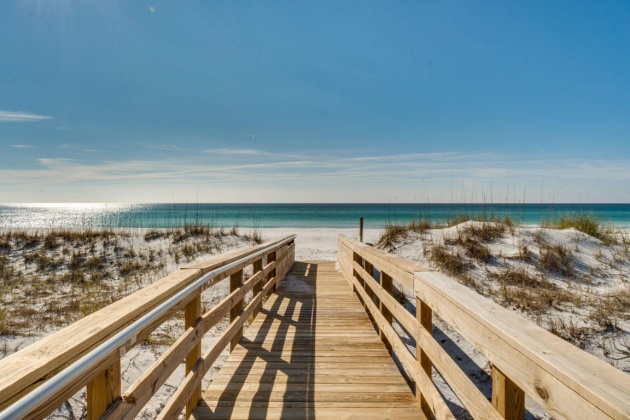 Miramar Beach, Florida 32550, 2 Bedrooms Bedrooms, ,2 BathroomsBathrooms,Residential,For Sale,Main Sail,867502