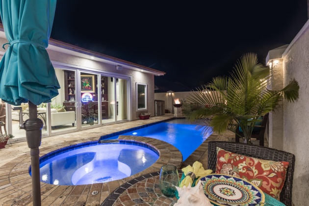 Panama City Beach, Florida 32413, 2 Bedrooms Bedrooms, ,4 BathroomsBathrooms,Residential,For Sale,Seaclusion,867518