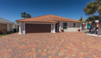 Panama City Beach, Florida 32413, 2 Bedrooms Bedrooms, ,4 BathroomsBathrooms,Residential,For Sale,Seaclusion,867518