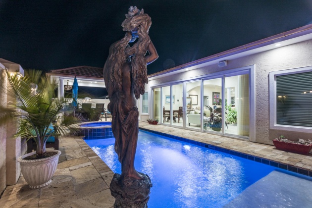 Panama City Beach, Florida 32413, 2 Bedrooms Bedrooms, ,4 BathroomsBathrooms,Residential,For Sale,Seaclusion,867518