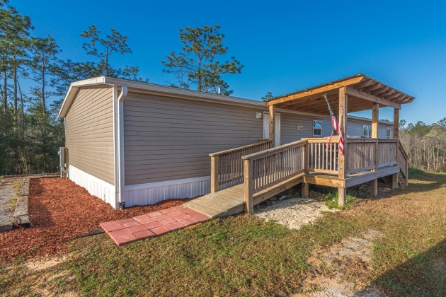 Defuniak Springs, Florida 32433, 4 Bedrooms Bedrooms, ,2 BathroomsBathrooms,Residential,For Sale,Blue Ridge,867520