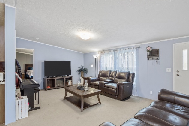 Defuniak Springs, Florida 32433, 4 Bedrooms Bedrooms, ,2 BathroomsBathrooms,Residential,For Sale,Blue Ridge,867520
