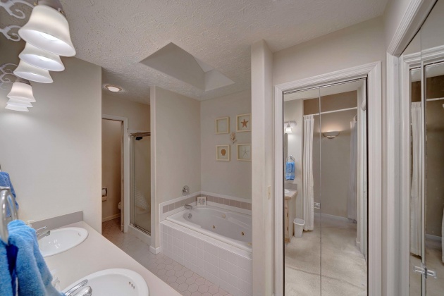 Panama City Beach, Florida 32413, 3 Bedrooms Bedrooms, ,2 BathroomsBathrooms,Residential,For Sale,Lakeside,867636