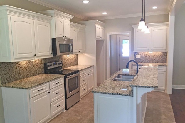 Defuniak Springs, Florida 32433, 3 Bedrooms Bedrooms, ,2 BathroomsBathrooms,Residential,For Sale,Lake Holley,867625