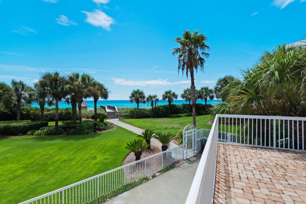 Destin, Florida 32541, 2 Bedrooms Bedrooms, ,3 BathroomsBathrooms,Residential,For Sale,Emerald Coast,867760