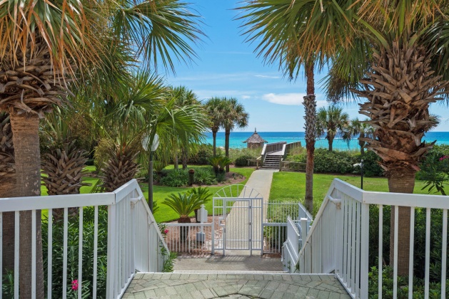 Destin, Florida 32541, 2 Bedrooms Bedrooms, ,3 BathroomsBathrooms,Residential,For Sale,Emerald Coast,867760