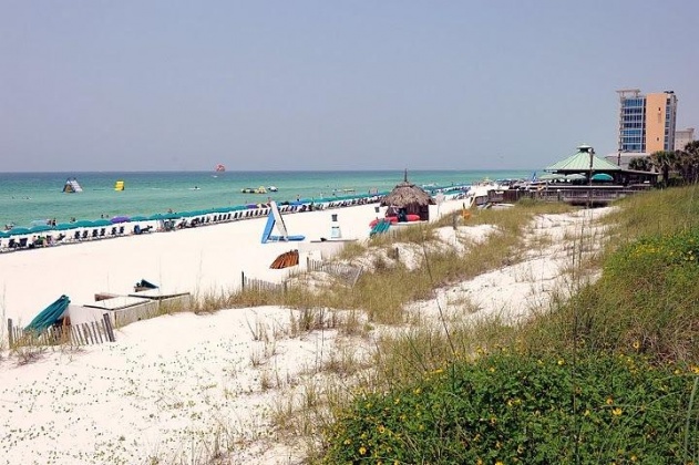 Destin, Florida 32541, 2 Bedrooms Bedrooms, ,3 BathroomsBathrooms,Residential,For Sale,Emerald Coast,867760