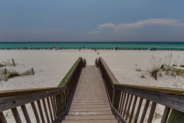 Destin, Florida 32541, 2 Bedrooms Bedrooms, ,3 BathroomsBathrooms,Residential,For Sale,Emerald Coast,867760