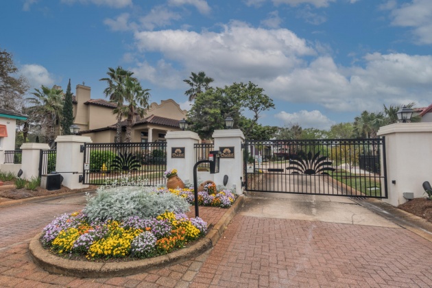 Miramar Beach, Florida 32550, 3 Bedrooms Bedrooms, ,3 BathroomsBathrooms,Residential,For Sale,Rue Caribe,867754