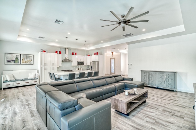 Miramar Beach, Florida 32550, 4 Bedrooms Bedrooms, ,3 BathroomsBathrooms,Residential,For Sale,Shore,867828