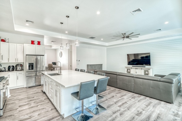 Miramar Beach, Florida 32550, 4 Bedrooms Bedrooms, ,3 BathroomsBathrooms,Residential,For Sale,Shore,867828