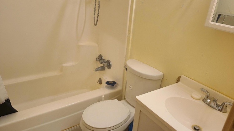 Milton, Florida 32583, 3 Bedrooms Bedrooms, ,1 BathroomBathrooms,Residential,For Sale,Joy,865656