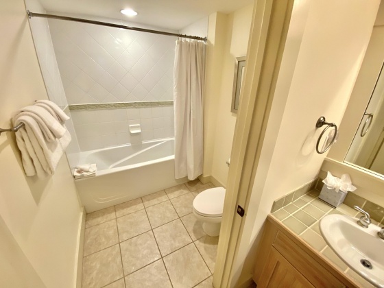 Miramar Beach, Florida 32550, 2 Bedrooms Bedrooms, ,2 BathroomsBathrooms,Residential,For Sale,Baytowne Wharf,867895