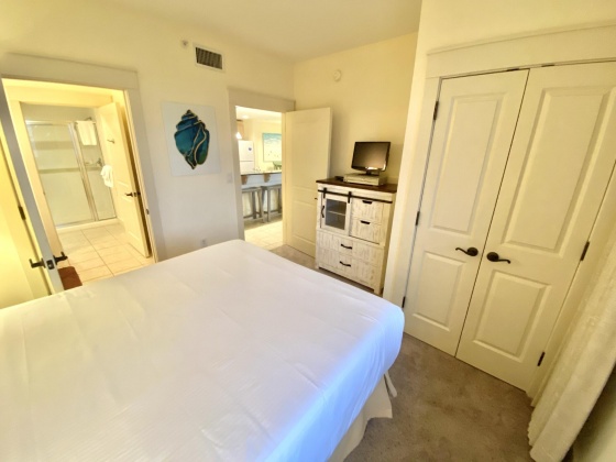 Miramar Beach, Florida 32550, 2 Bedrooms Bedrooms, ,2 BathroomsBathrooms,Residential,For Sale,Baytowne Wharf,867895