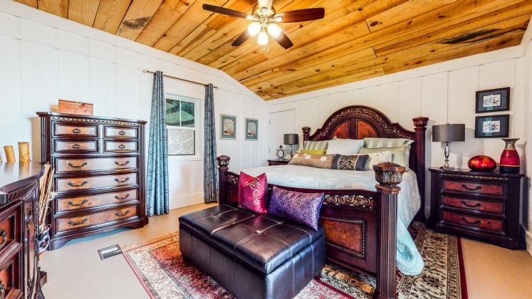 Ponce De Leon, Florida 32455, 4 Bedrooms Bedrooms, ,4 BathroomsBathrooms,Residential,For Sale,Byrd,857738