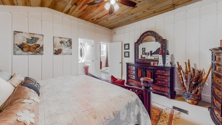 Ponce De Leon, Florida 32455, 4 Bedrooms Bedrooms, ,4 BathroomsBathrooms,Residential,For Sale,Byrd,857738