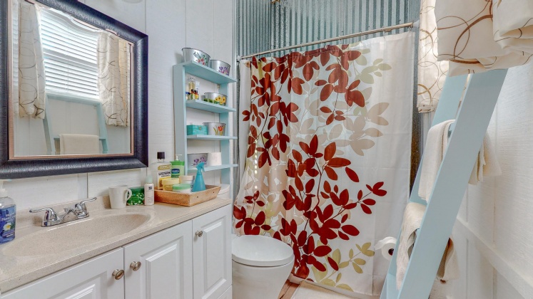 Ponce De Leon, Florida 32455, 4 Bedrooms Bedrooms, ,4 BathroomsBathrooms,Residential,For Sale,Byrd,857738