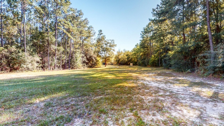 Ponce De Leon, Florida 32455, 4 Bedrooms Bedrooms, ,4 BathroomsBathrooms,Residential,For Sale,Byrd,857738