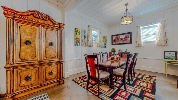 Ponce De Leon, Florida 32455, 4 Bedrooms Bedrooms, ,4 BathroomsBathrooms,Residential,For Sale,Byrd,857738