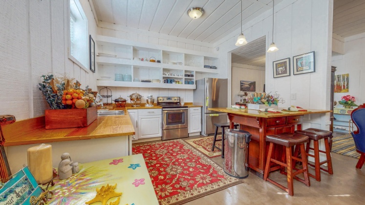 Ponce De Leon, Florida 32455, 4 Bedrooms Bedrooms, ,4 BathroomsBathrooms,Residential,For Sale,Byrd,857738