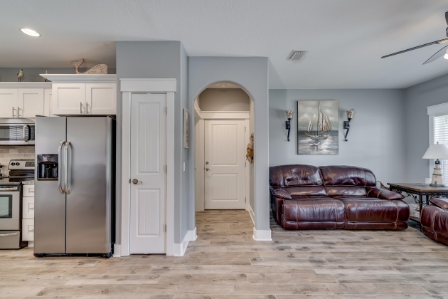 Panama City Beach, Florida 32413, 3 Bedrooms Bedrooms, ,2 BathroomsBathrooms,Residential,For Sale,Paradise,868176