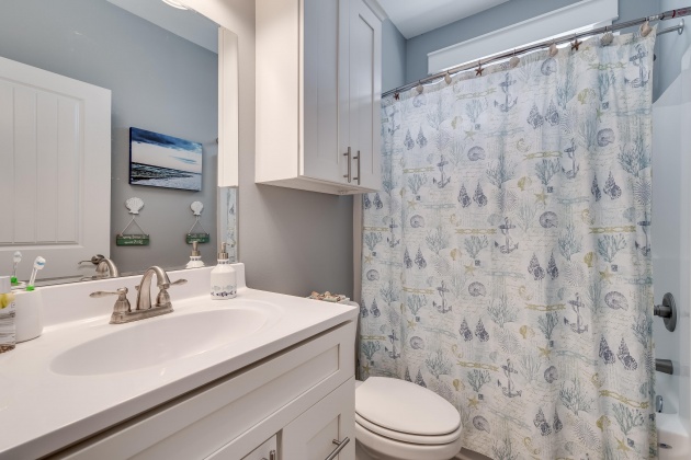 Panama City Beach, Florida 32413, 3 Bedrooms Bedrooms, ,2 BathroomsBathrooms,Residential,For Sale,Paradise,868176